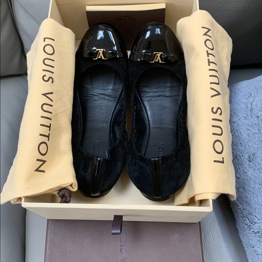 100% Authentic louis vuittons shoes Size 39